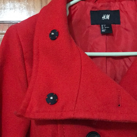 RED H&M PEA COAT - Picture 5 of 8